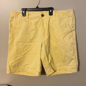 Red Camel shorts sz 38